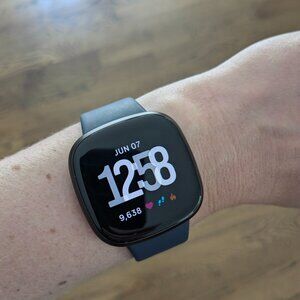 Fitbit Versa 3